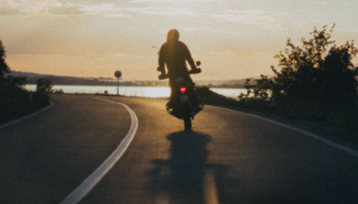 Top 10 des accessoires indispensables pour tout motard