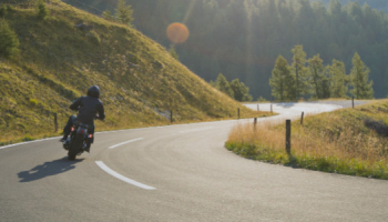 Les vérifications essentielles avant une sortie moto
