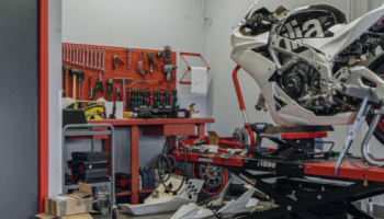 Kerbike : un atelier complet pour l’entretien et la mécanique de votre moto